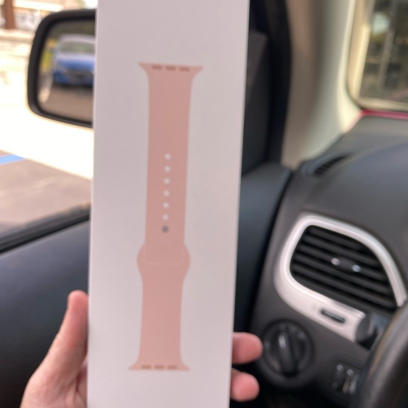 Apple watch series 5 - Picture 2 of 2